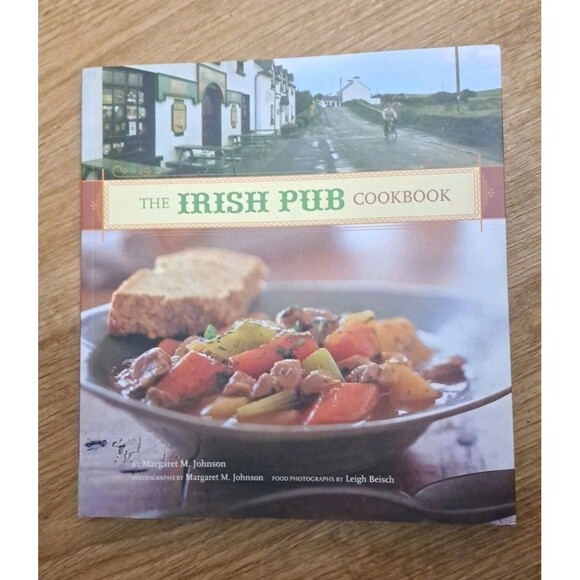 THE IRISH PUB COOKBOOK - JOHNSON, MARGARET M. - NEW PAPERBACK BOOK - Picture 1 of 6